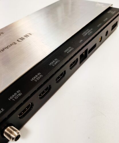 Samsung SEK-2500U UHD Evolution Kit One Connect Box w/Cable